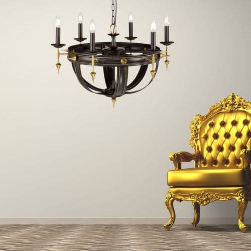 Lustre de type baroque Regal, du fabricant Quoizel, aux couleur foncées